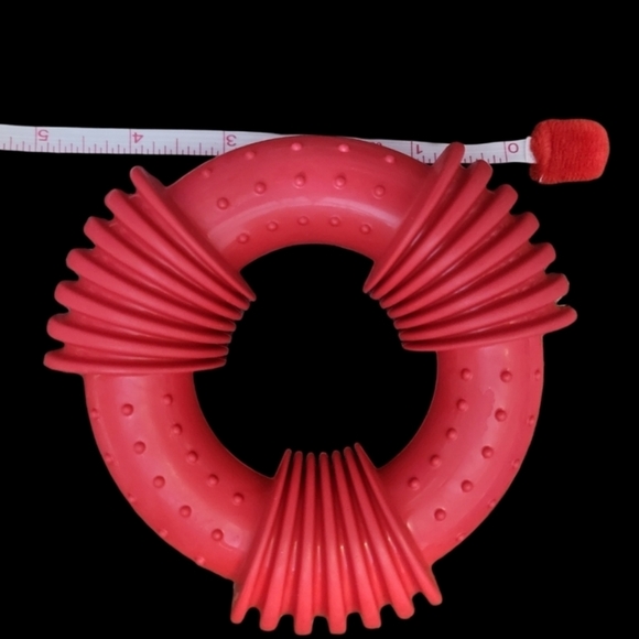 2/20$ DOG RUBBER ROUND TOY RED HARD WITH SOFT EXTERIOR.  5 IN X 1.5 IN NEW - Picture 2 of 3